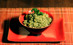 bol de risotto à la spiruline